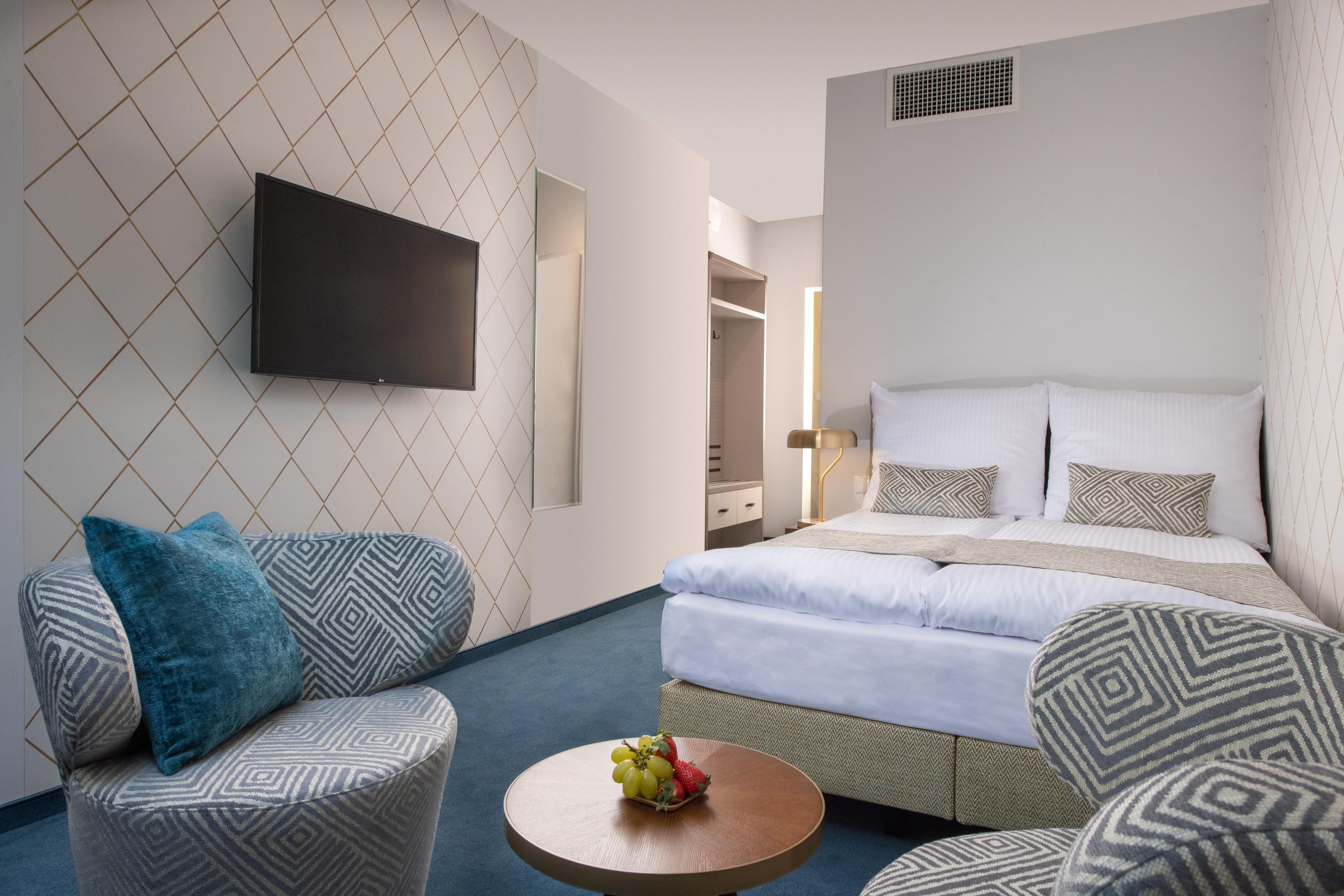 Xerion Hotel (Adults Only) Krakow Exterior photo