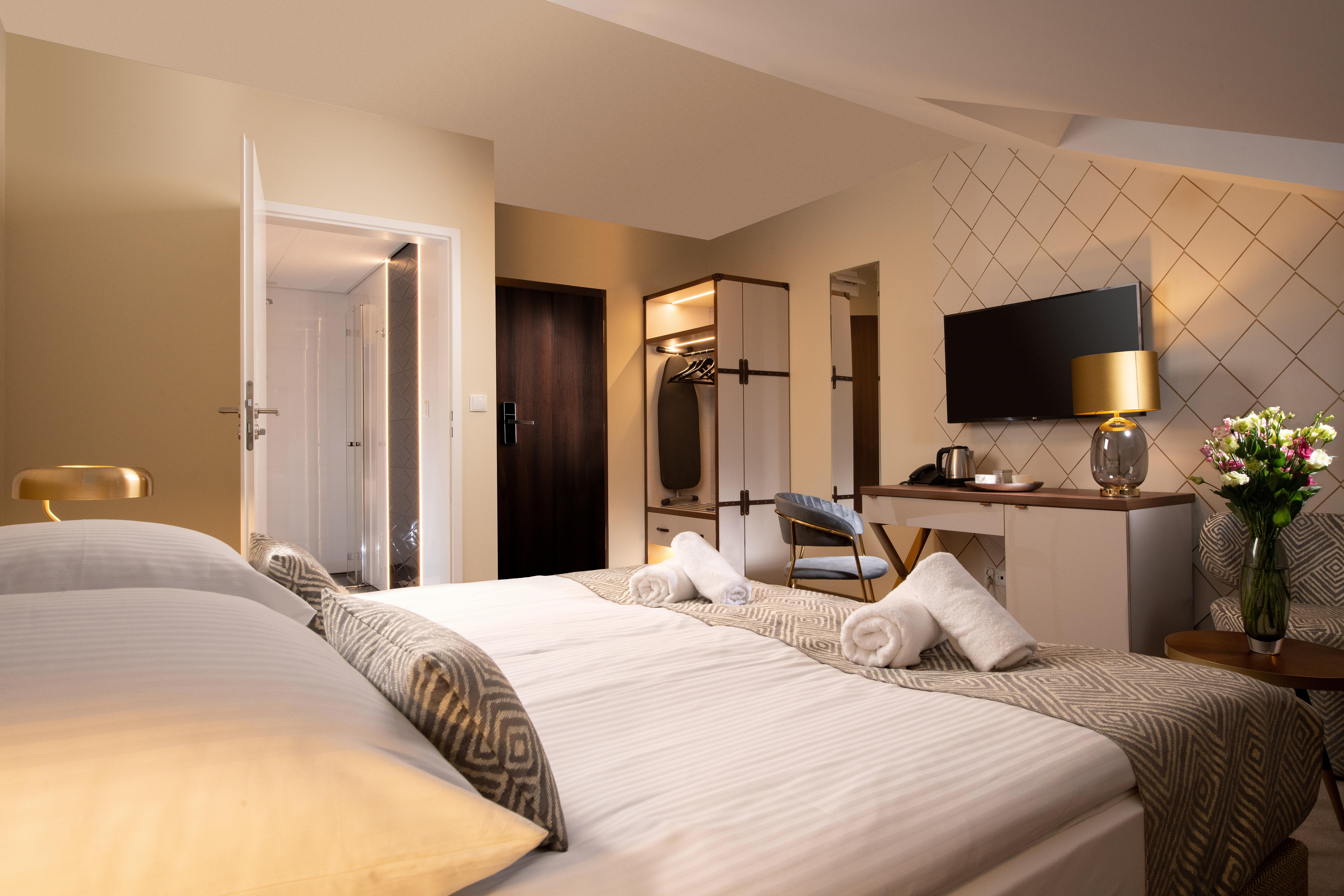 Xerion Hotel (Adults Only) Krakow Exterior photo