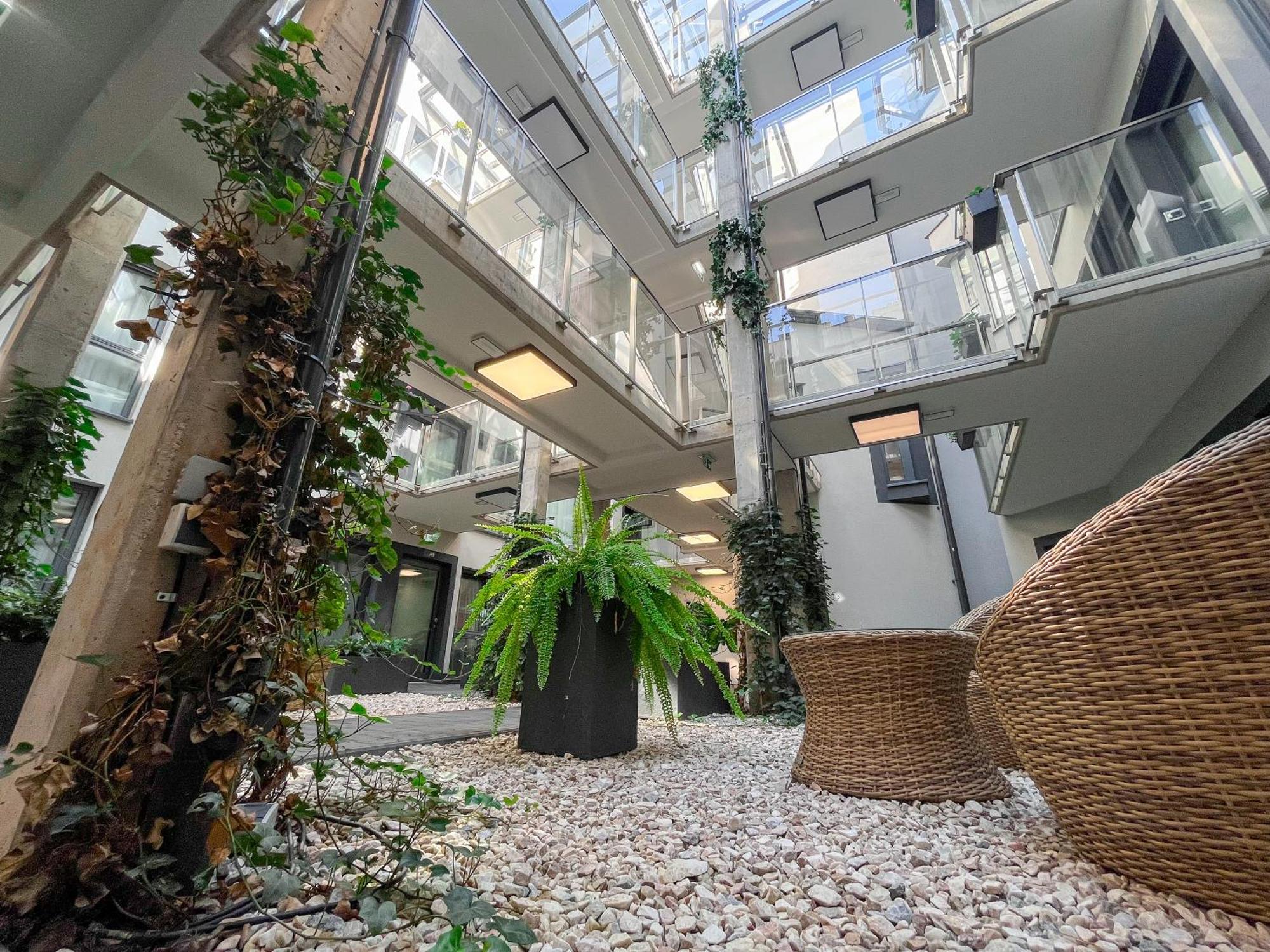 Xerion Hotel (Adults Only) Krakow Exterior photo